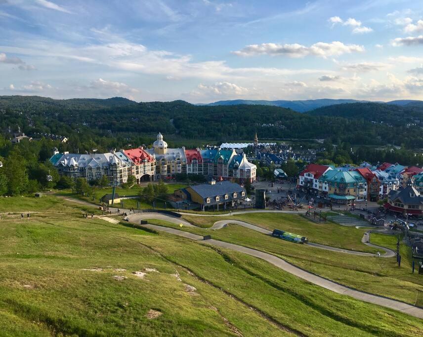 Apartament The Alpine Nest - 3 Beds - 4 Guests - Free Parking - Pool Mont-Tremblant Zewnętrze zdjęcie